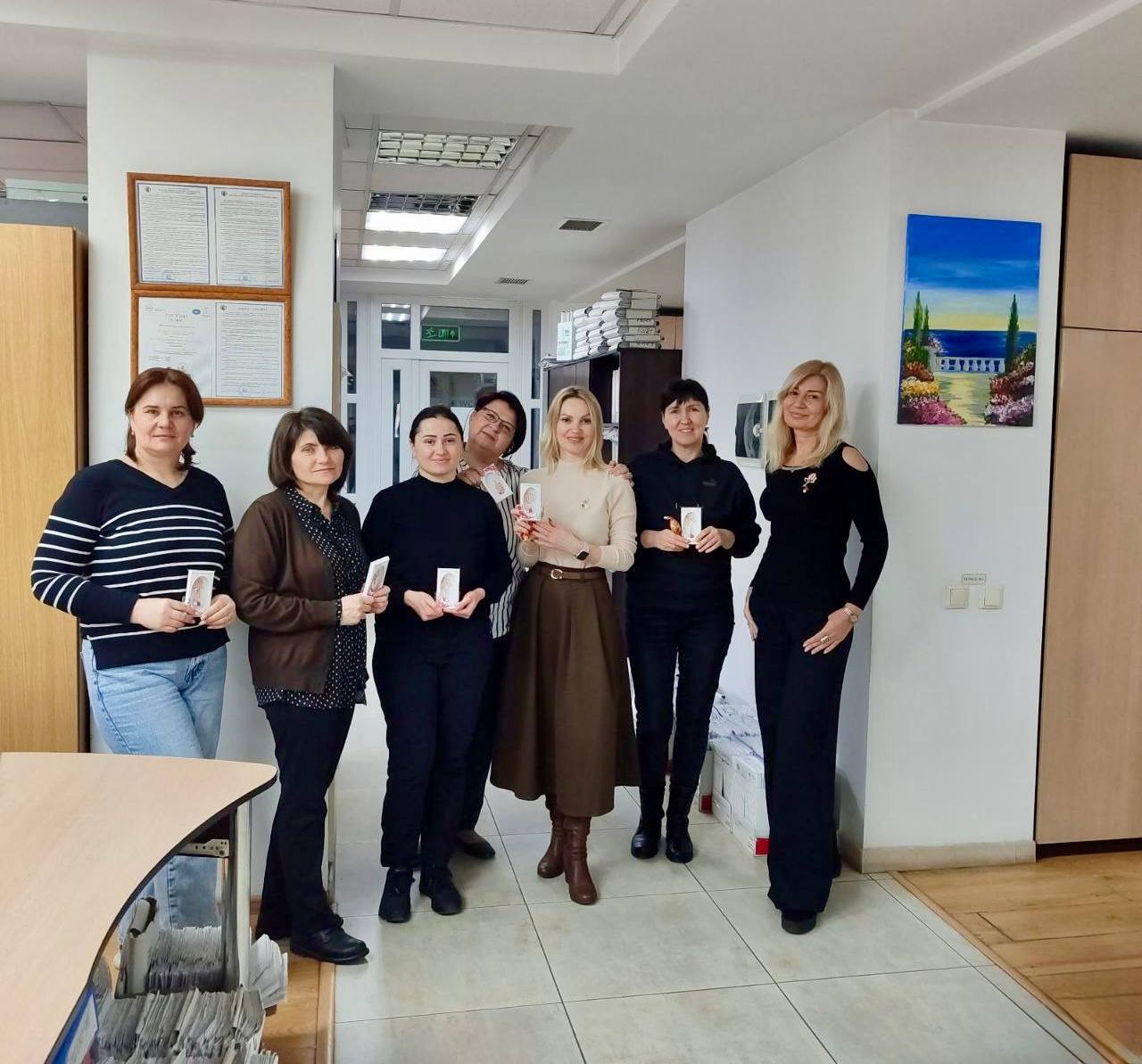 500 de angajate ale S.A. „Apă-Canal Chișinău”, felicitate cu mărțișoare și dulciuri cu prilejul primăverii